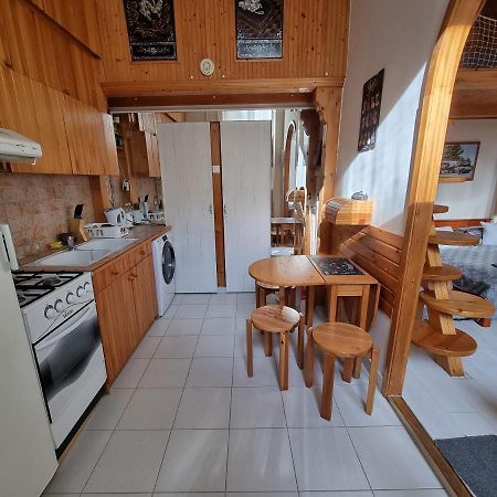 Little Cozy Apartman Mişcolţ Exterior foto