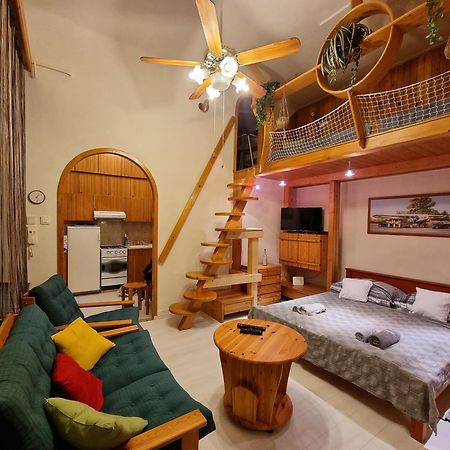 Little Cozy Apartman Mişcolţ Exterior foto