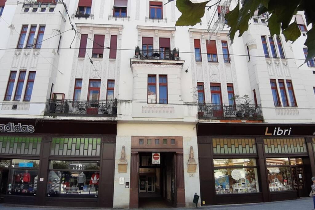 Little Cozy Apartman Mişcolţ Exterior foto
