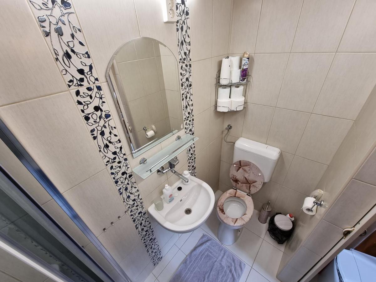 Little Cozy Apartman Mişcolţ Exterior foto
