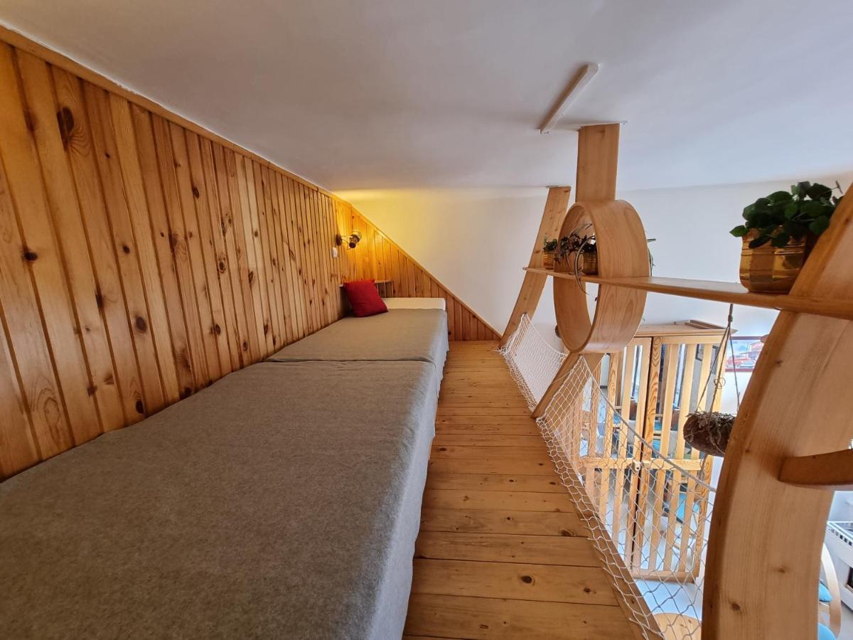 Little Cozy Apartman Mişcolţ Exterior foto