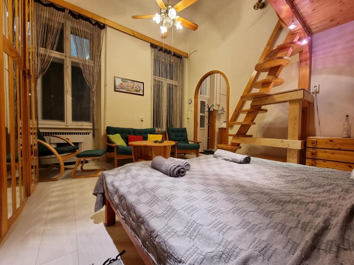 Little Cozy Apartman Mişcolţ Exterior foto
